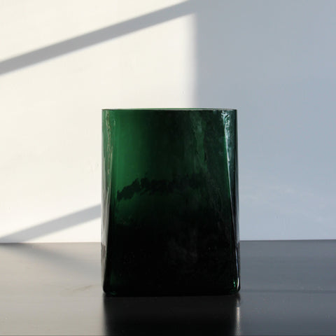 KRIS VASE - GREEN