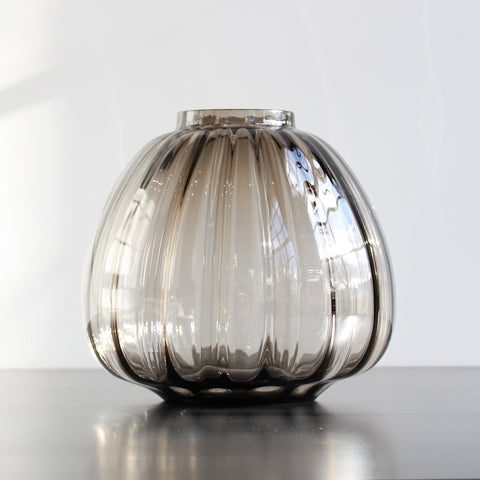 PUMPKIN VASE MEDIUM - SMOKE