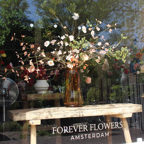 WINDOW 025