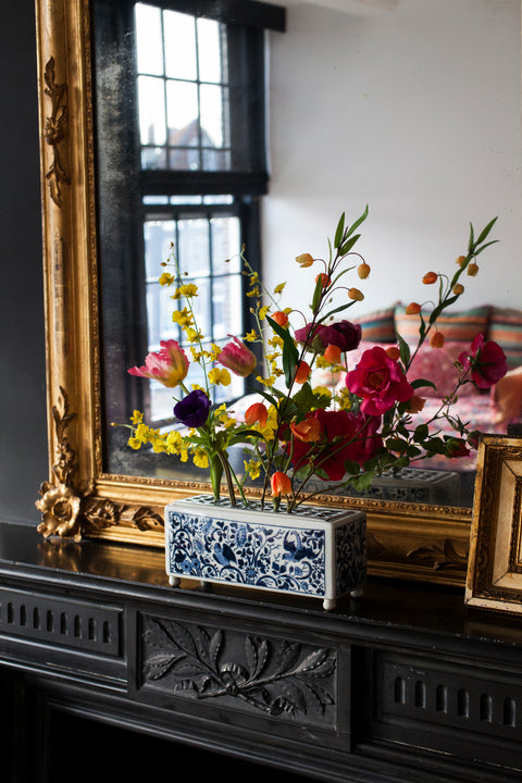 DELFT - Artificial flowers