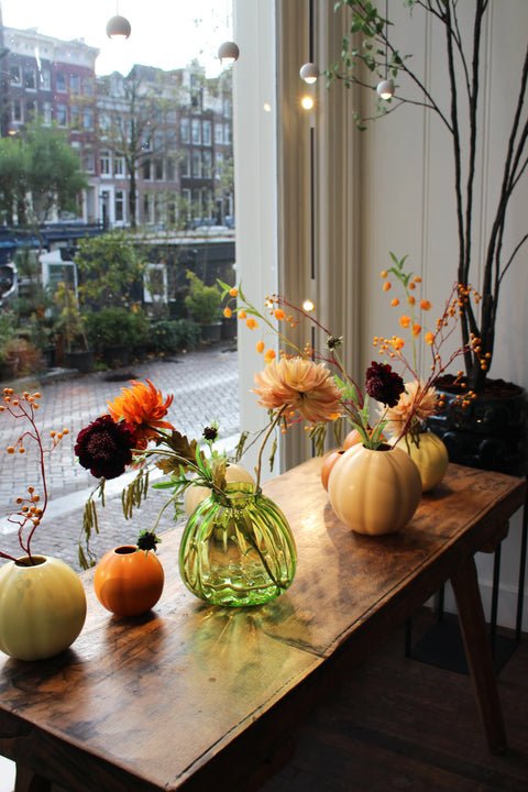 ROUND SMALL VASE - S - HAZELNOOT