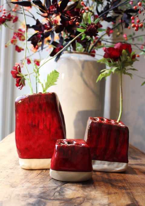 VASE L RED PIQUE-FLEURS