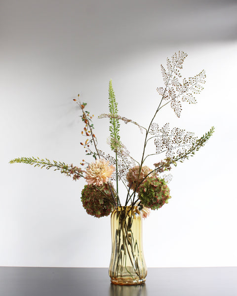 NEW YORK - Artificial flowers