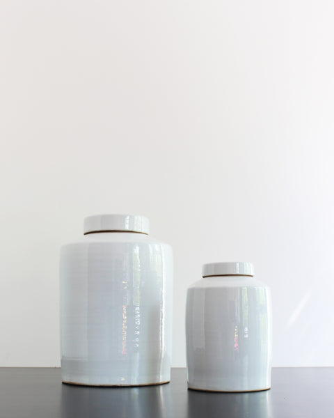 CHINESE VASE ROUND SMALL - WHITE